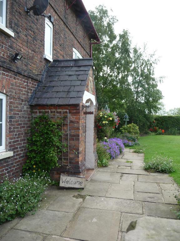 Birtles Farm Bed And Breakfast Knutsford Kültér fotó